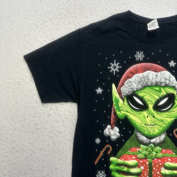Alien Christmas Shirt Mens Medium M Black Believe Short Sleeve Holiday Cotton - Picture 4 of 9